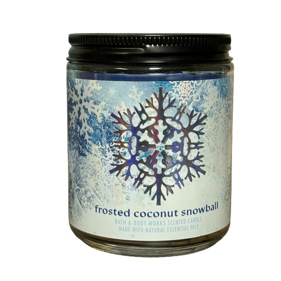 Bath & Body Works Frosted COCONUT SNOWMBALL Scented Candle 7 oz Single Wick - Picture 1 of 2